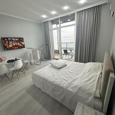 Bi Residence Sea View Luxury Batumi Bagian luar foto