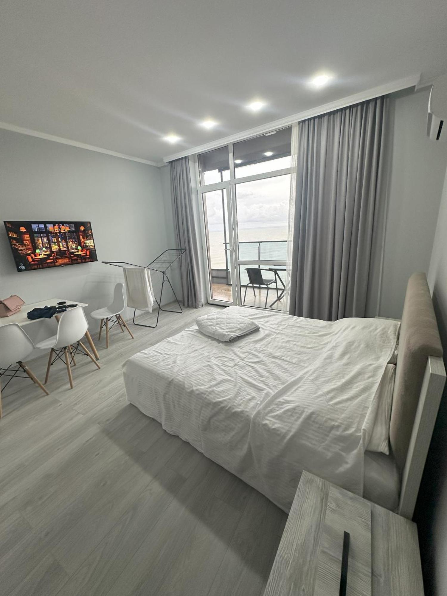 Bi Residence Sea View Luxury Batumi Bagian luar foto