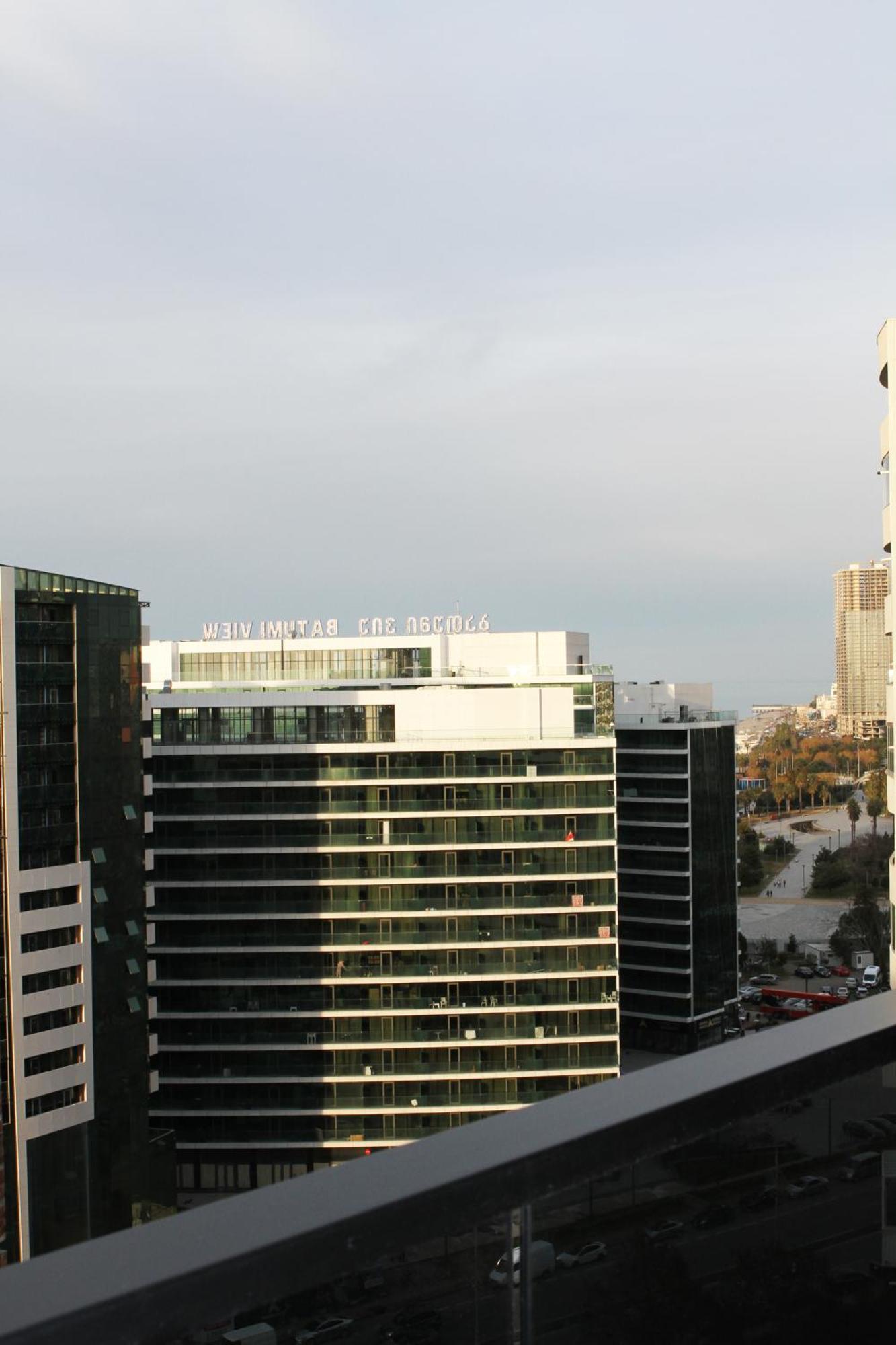 Bi Residence Sea View Luxury Batumi Bagian luar foto